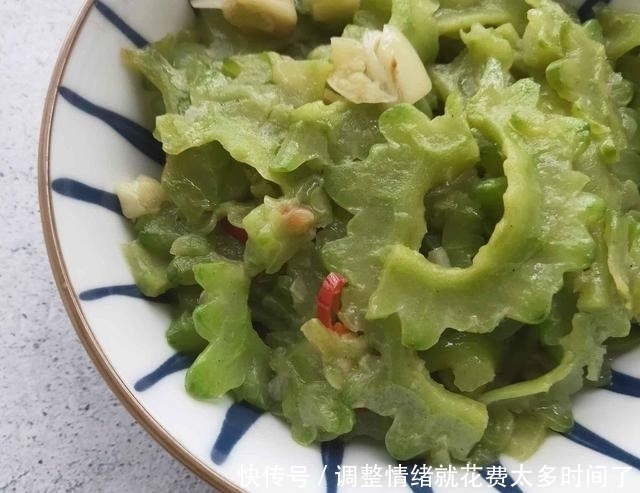 这道菜|小满过后,少吃土豆南瓜,多吃些它,鲜嫩营养,过段时间就少了!