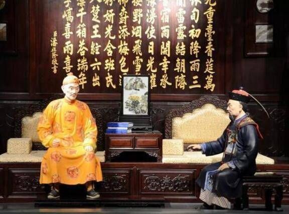 大喜|皇帝：你平时看书吗？大臣：我不识字，皇帝大喜：升官陕甘总督