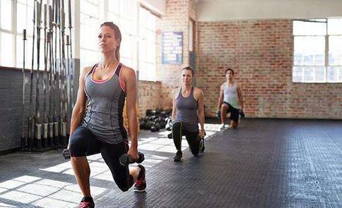 动作|健身如何训练核心?这几个动作,助你一臂之力