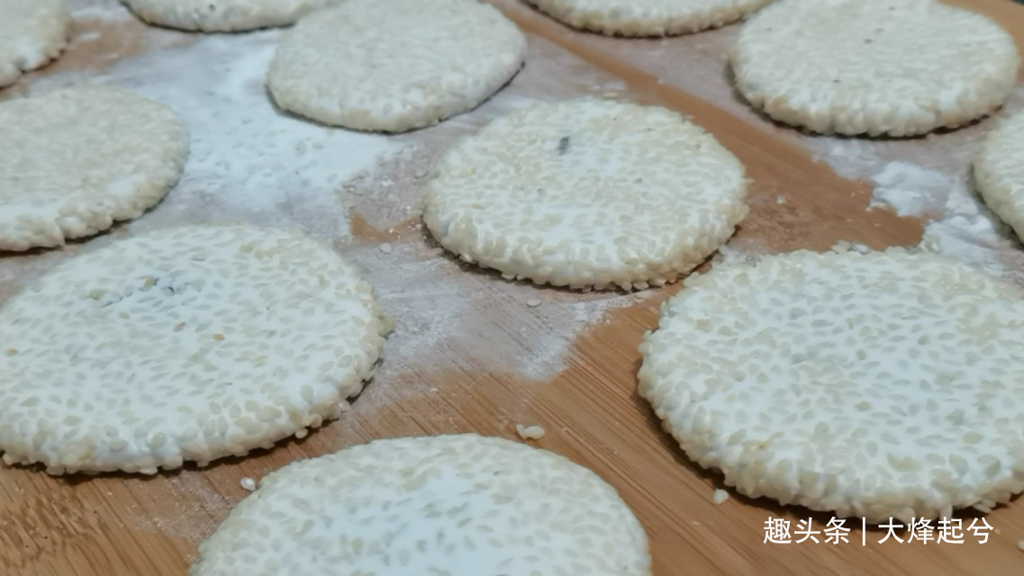 糯米粉做点心,教你几招,外酥里糯又香甜,既少油又健康