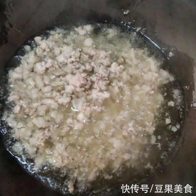 家常菜|#巨下饭的家常菜#一勺辣酱干掉一碗饭-蒜蓉肉沫香菇辣椒酱
