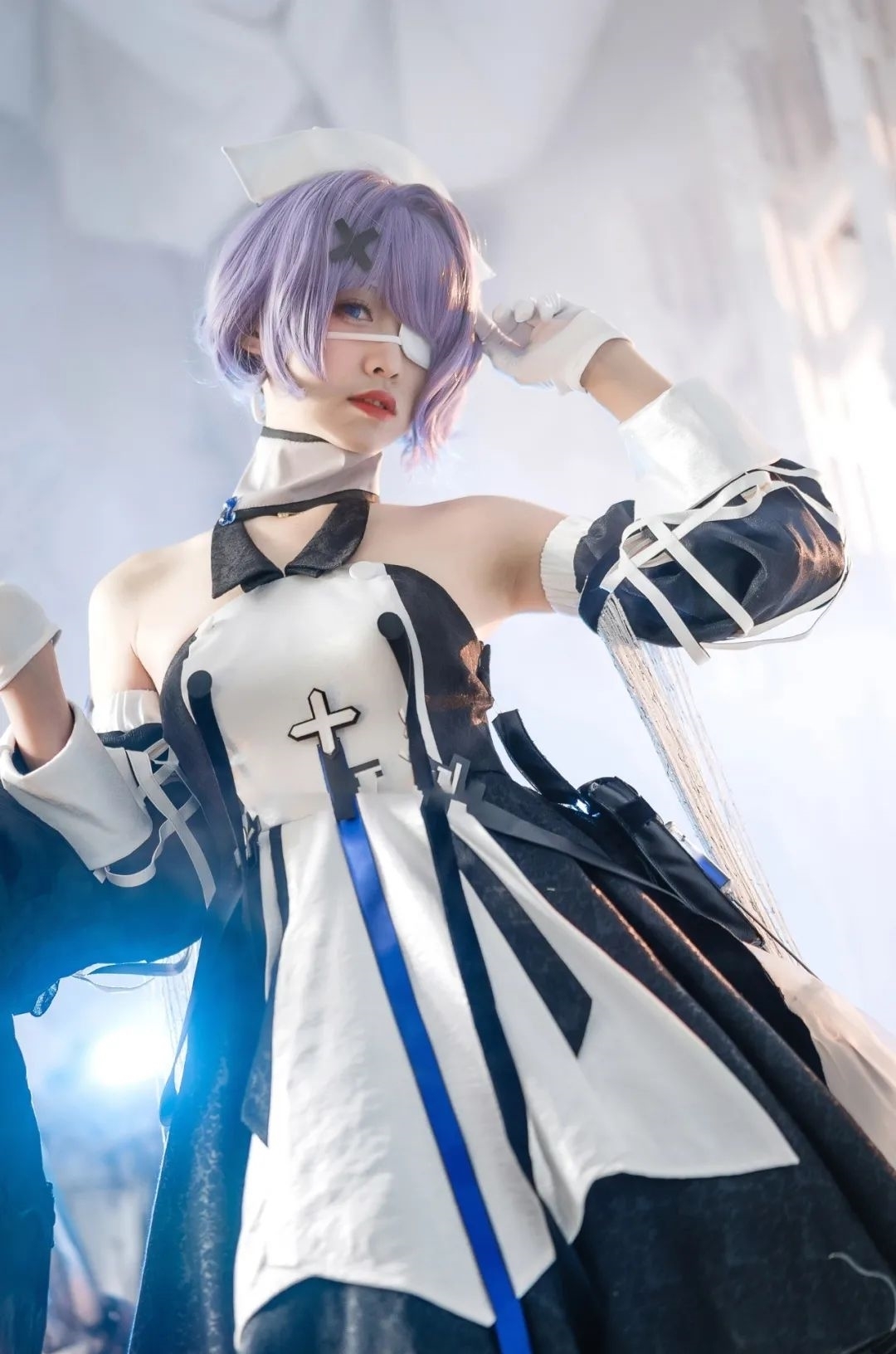 cos:明日方舟絮雨cos正片@卷小卷