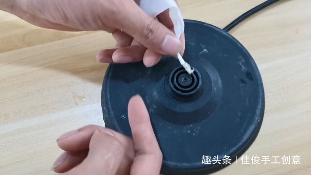 电热水壶不工作了怎么办教你一招方法简单,省钱实用进来学学!