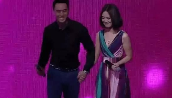 女嘉宾|火了10年的《非诚勿扰》相亲节目，女嘉宾全是托，她们个个有来历