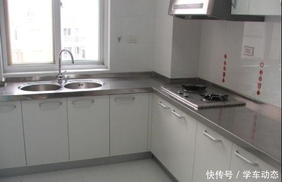 不锈钢|橱柜台面选用哪种材质耐用,老师傅推荐这样选,省钱又实用!