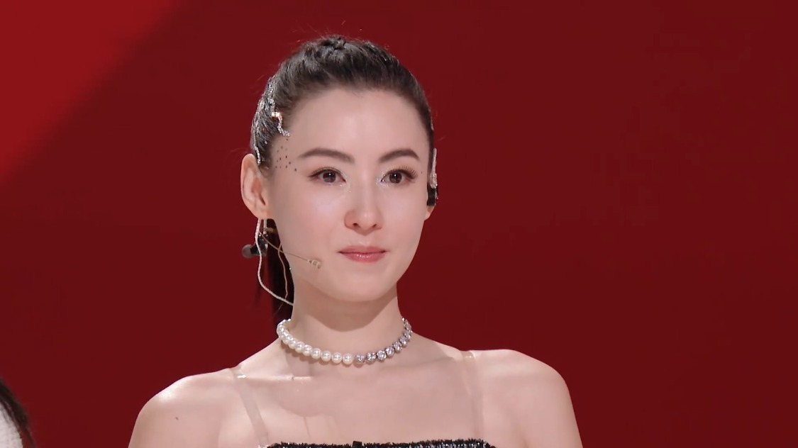 张馨予|才两季《浪姐》就变味,张柏芝抱团那英太尴尬,处处划水还坑队友