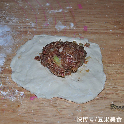绝绝子的牛肉馅饼