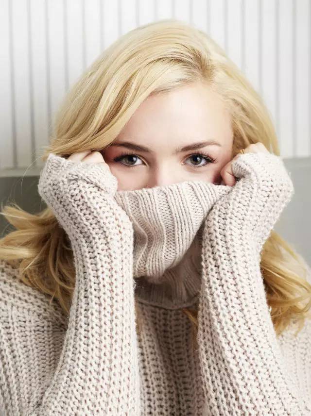 穿搭 小高领+卫衣、小高领+大衣,这件内搭帮你解决所有的穿搭困扰!