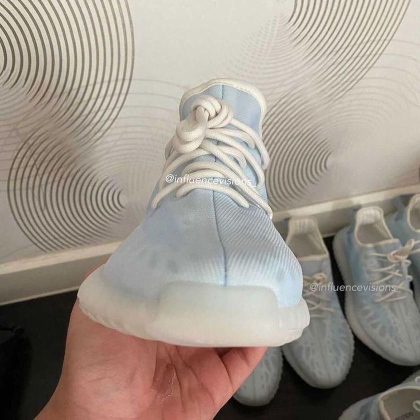 全新升级的 Yeezy 350 V2 ？这次有多款新配色曝光！