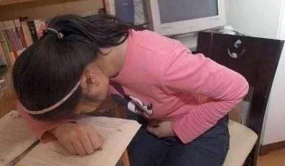 女孩|女孩在这个年龄内来例假,是最好的,或早或晚都有问题