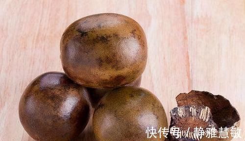 糙米|女性到了中年常吃三种食物，排毒养颜，延缓衰老，好处多多！