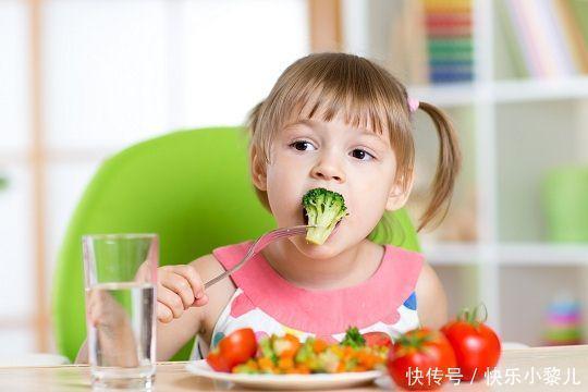 食物|刘璇“铁血育儿”惹争议，儿子4岁仍不知盐味，专家：做的没错