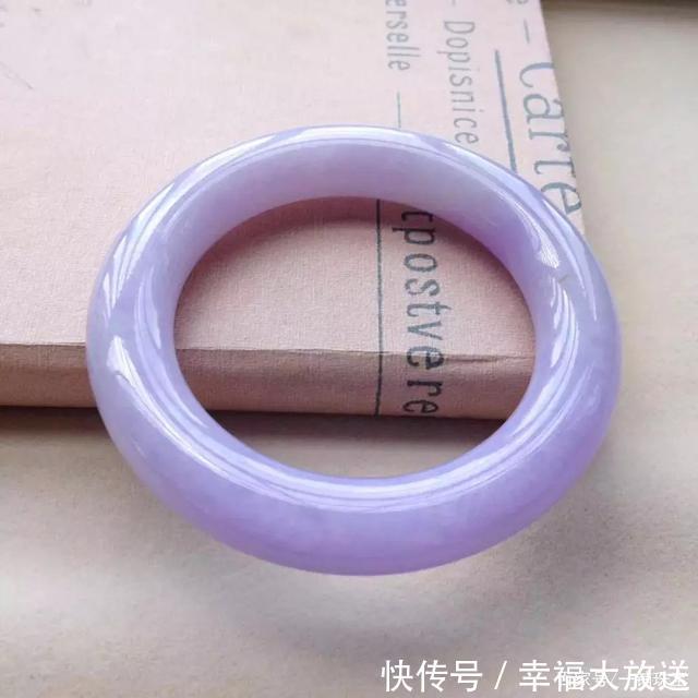 颜色|你不知道的翡翠底色