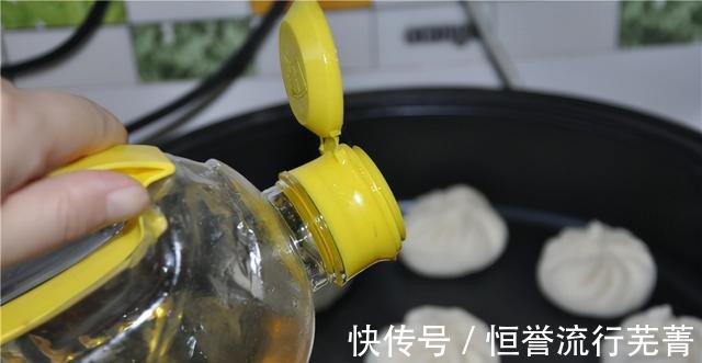 皮薄馅大|洋葱胡萝卜肉包,皮薄馅大,美味鲜香!