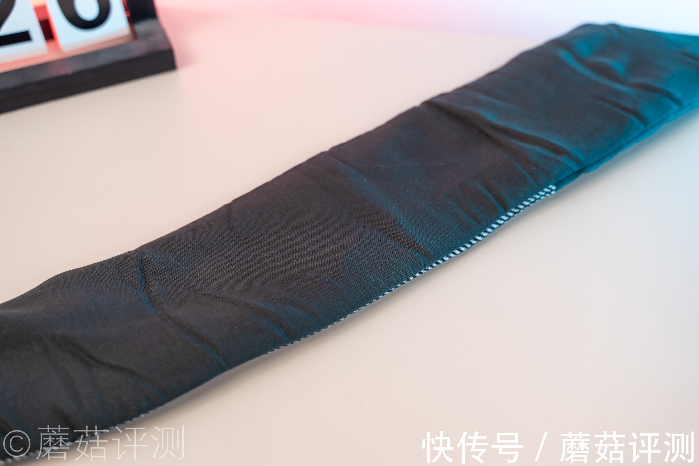 温度|守护后脖颈的最后一片温暖!飞乐思(FLEXWARM)发热围巾行家里手款 体验评测