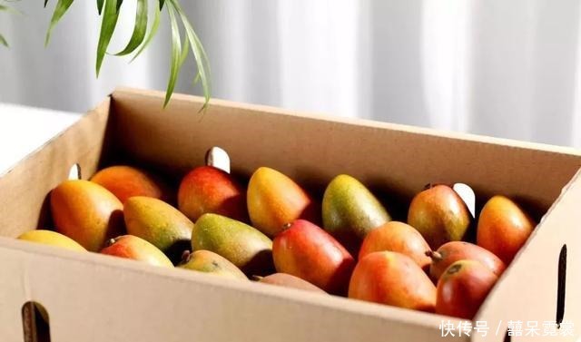 人到中老年,不管有钱没钱,建议常吃这3种食物,比保健品强多了!