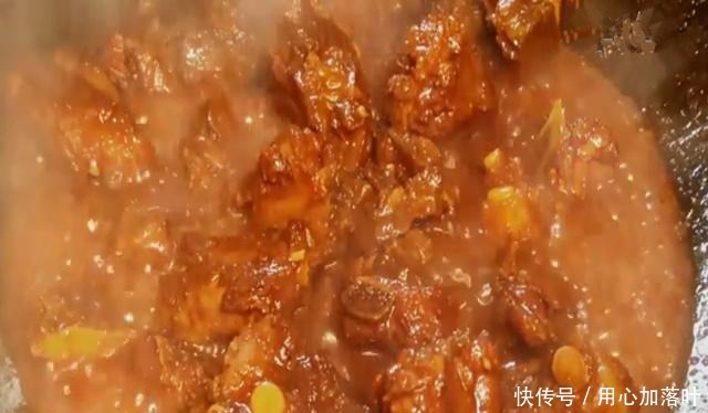 红烧排骨家常做法,色泽红亮诱人胃口,鲜香入味非常好吃又下饭