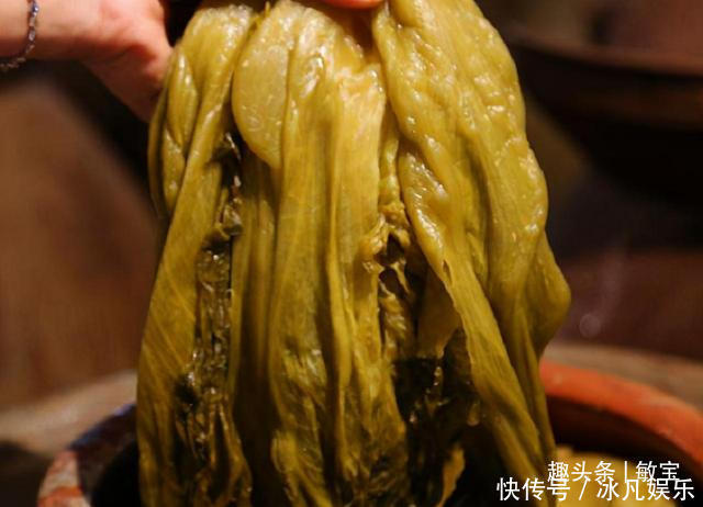 腌制酸菜得牢记“3要点”!酸菜耐放不发霉,酸爽脆嫩味道赞