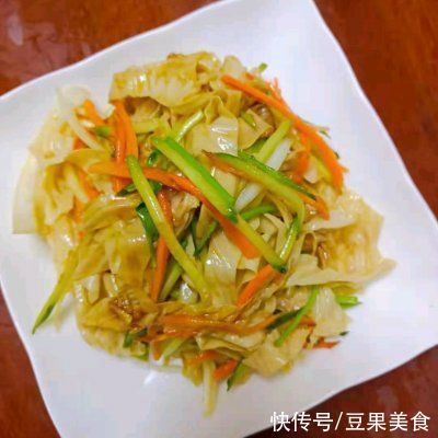 老少皆宜的凉拌豆皮，香软咸鲜，味美可口