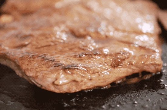 孩子腿部有这2个“特点”,“大长腿”跑不了,有的话就偷着乐吧