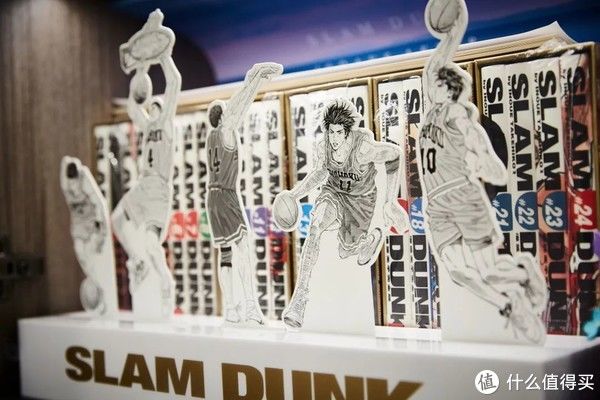 wifi|豪掷百万装修130㎡，客厅竟只用来打王者？