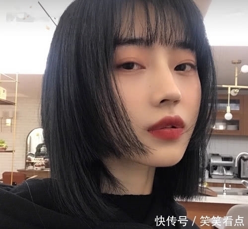 直男|圆脸女生拒绝光明发型,几款减龄显瘦发型了解下,直男都眼前一亮