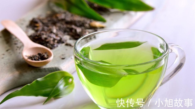 维c|久坐办公室的人,杯里常备上“4种茶”,缓解压力,排毒明目