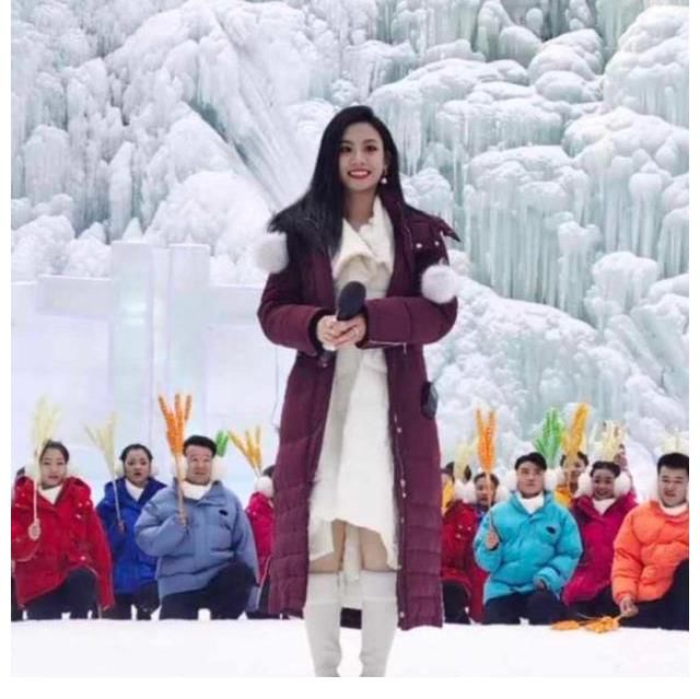 单依纯伍珂玥同框，原来两人都上了央视“小春晚”，未来可期