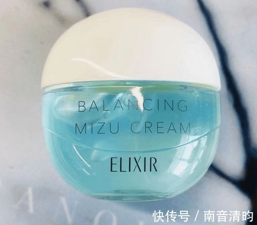 紧致|这些抗老精华是混油皮的福音！