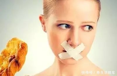 十种最伤胃的错误行为!最后一种90%的人每天都在犯...