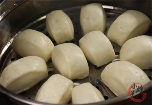 才知道，发面不用等几个小时，只需加一把，10分钟就发满盆，实用