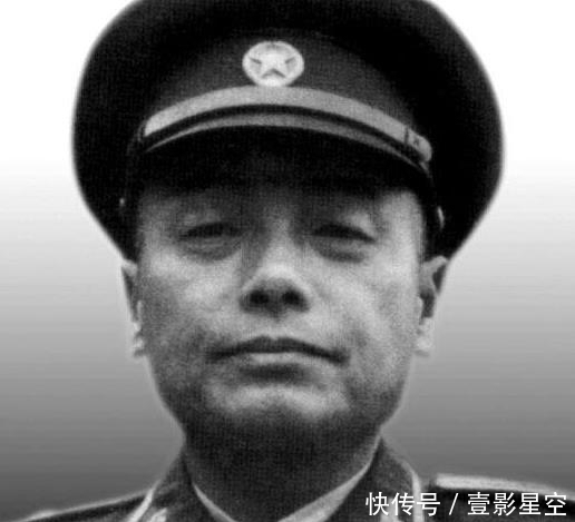 竟是|开国少将的爱情,他因伤住院看女护士眼熟,仔细询问竟是自己妻子