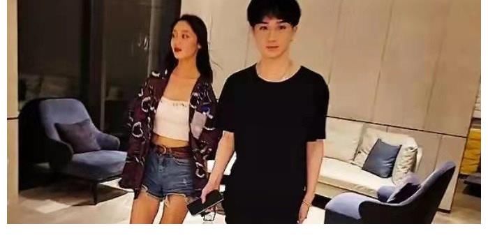 上当受骗|童锦程直播内幕揭秘，一天换一个女朋友？不愧是网恋鼻祖！