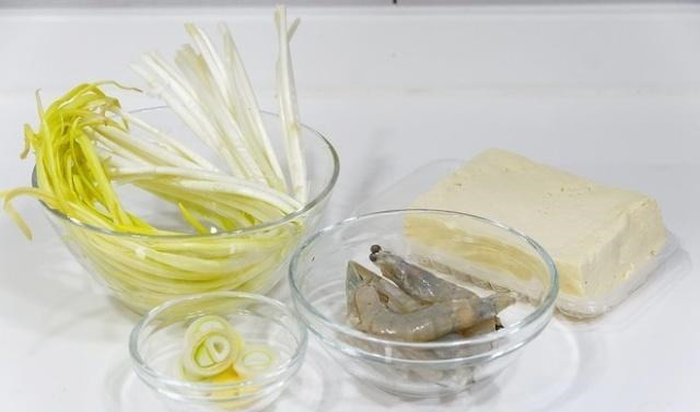 身高|父母都不高,孩子就长不了1米8多亏常吃“它”,个子15岁就1米8