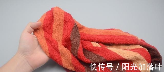 白醋|毛巾用久油腻有异味教你一个清洗技巧,毛巾洗完柔软干净无异味!