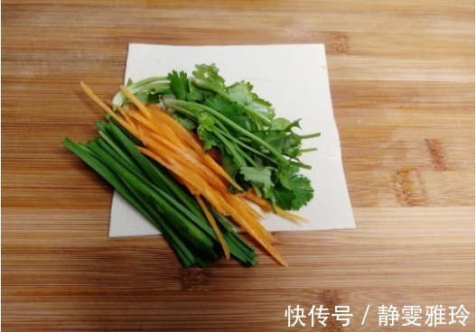 黄豆酱|2张豆皮，3个鸡蛋，不用一滴油，又香又营养，2分钟出锅，超美味
