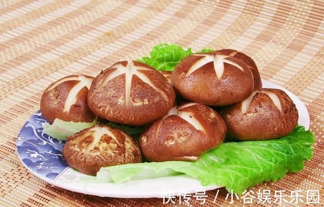 好吃|香菇分“上中下3种”,不要图便宜,不但没营养还不好吃