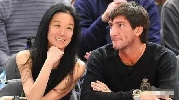 拥有|70岁的脸却拥有20岁身材,坐拥几十亿家产,被称“中国最豪奶奶”