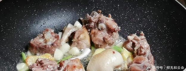 立秋后,常喝这道老鸭汤,做法、用料、巧搭配,鲜美好喝、又养人