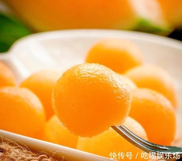 含铁多的甜瓜,是鸡肉的3倍,牛奶的17倍,常被误认是哈密瓜