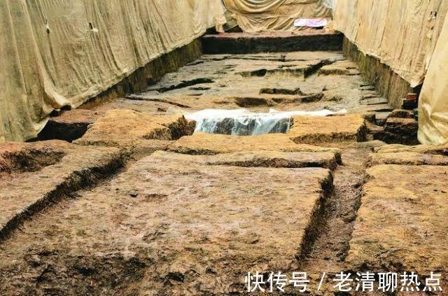 符号&三星堆发现了八个符号,外形诡异,在《山海经》中曾出现过