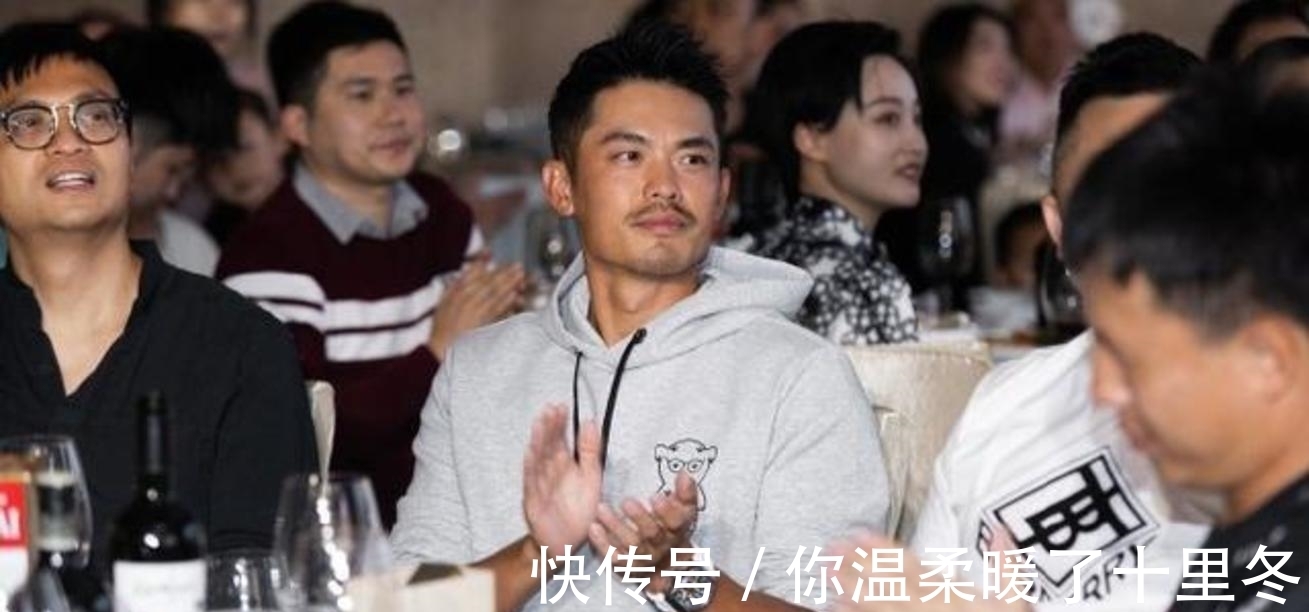 林丹|31岁林丹师弟大婚!新娘穿镂空婚纱美艳,劳斯莱斯+法拉利接亲