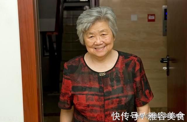 外孙女|亲情对比:奶奶和姥姥作比较?为什么很多孩子感觉姥姥更亲?