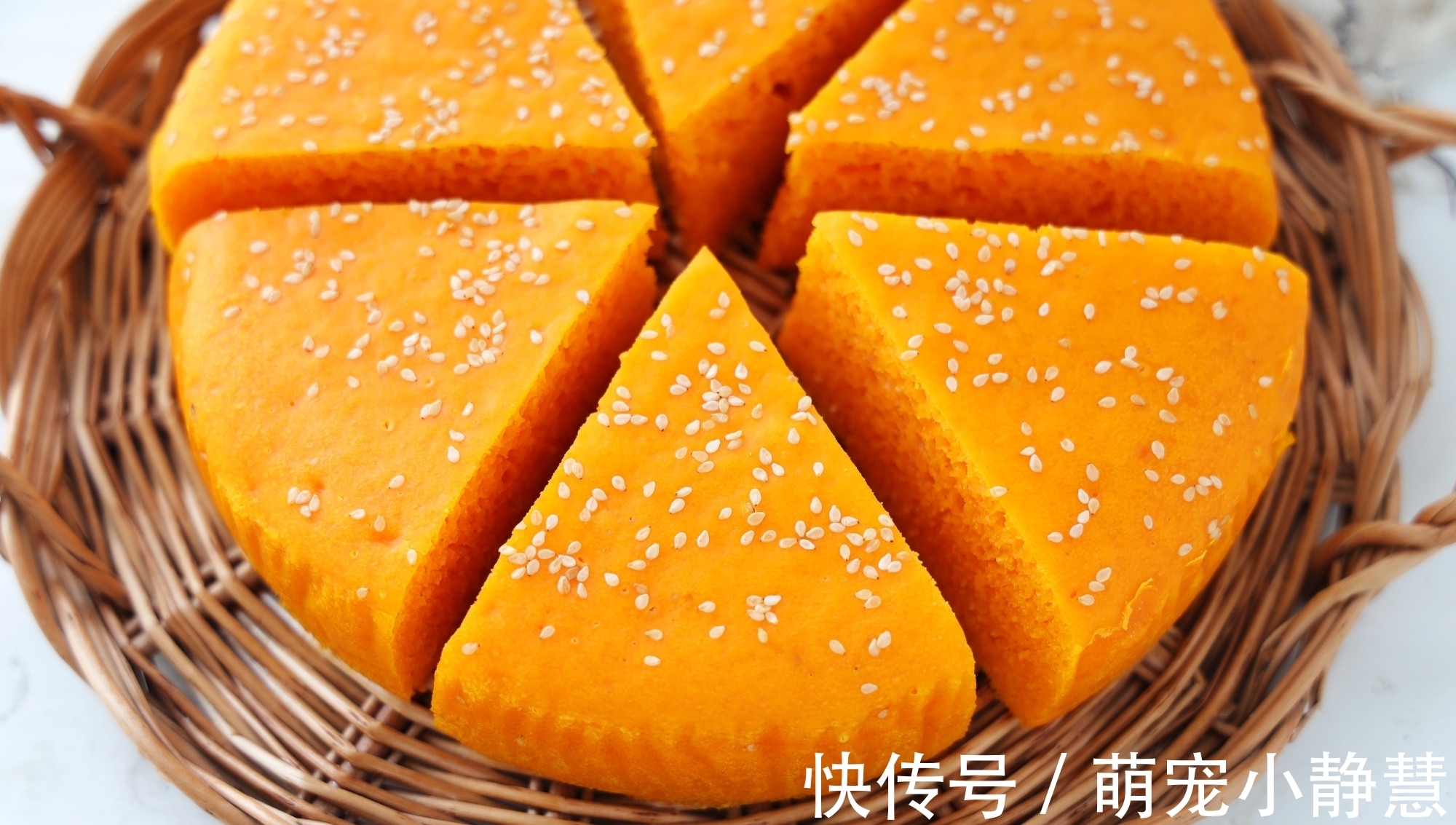 发糕|饭店必点的主食，比发糕好吃，比馒头营养，在家简单易做，好吃！