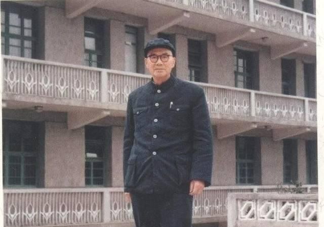 市值|任正非父母职务查到了,坦言没有父母帮助,就没有市值万亿的华为