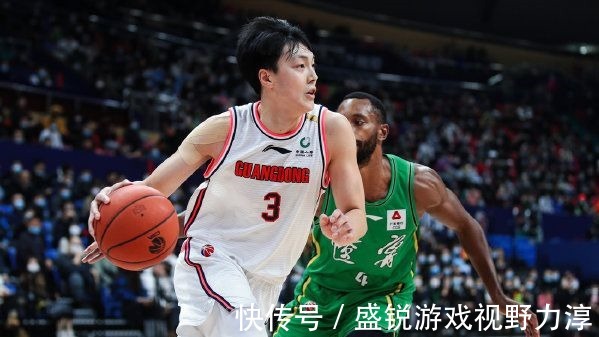 辽宁队|102-90!广东男篮轰然倒下,3人遭驱逐,创4大纪录,两队险酿冲突