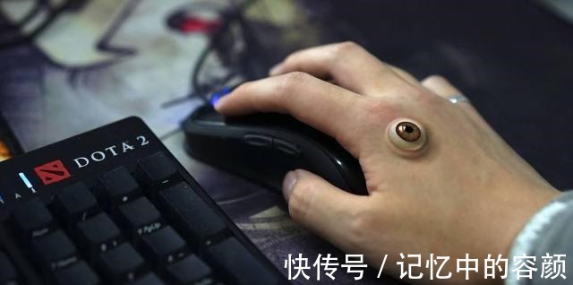 小说|4本口碑上佳的黑科技流小说,剧情酷炫不小白,脑洞大开不套路