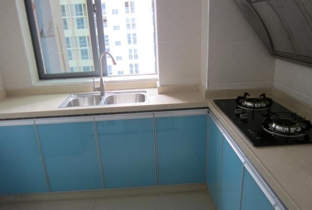 装修|没钱只能刷白墙,88平简单装修只花6万,邻居都说不相信!