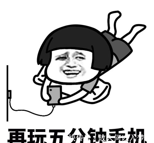 |笑话:老师让做小木剑,老爸为了面子连夜帮我做了一把屠龙宝刀