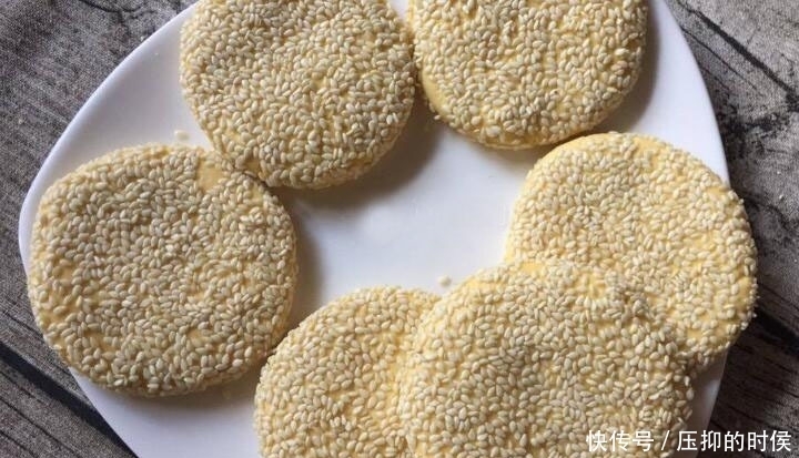 上桌|立冬后,吃桔子香蕉不如吃它,做成早餐小饼香甜软糯,5分钟上桌